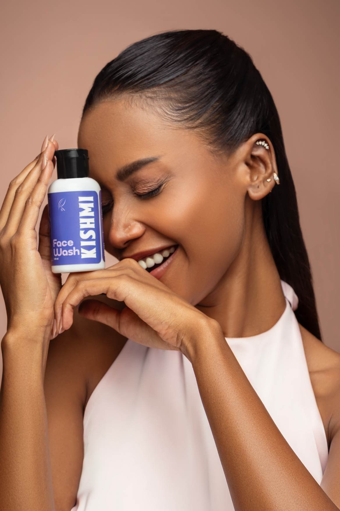 Kishmi Bye Bye Breakout Face Wash – Salicylic Acid + Tea Tree Oil — view 2 of 4